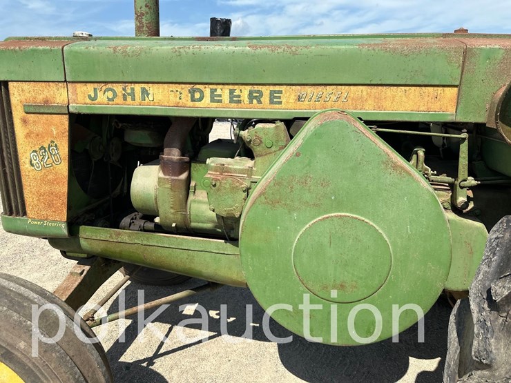 john-deere-820-image-10