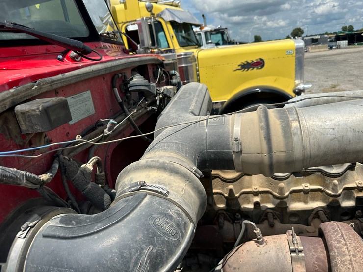 2003-peterbilt-379-image-71
