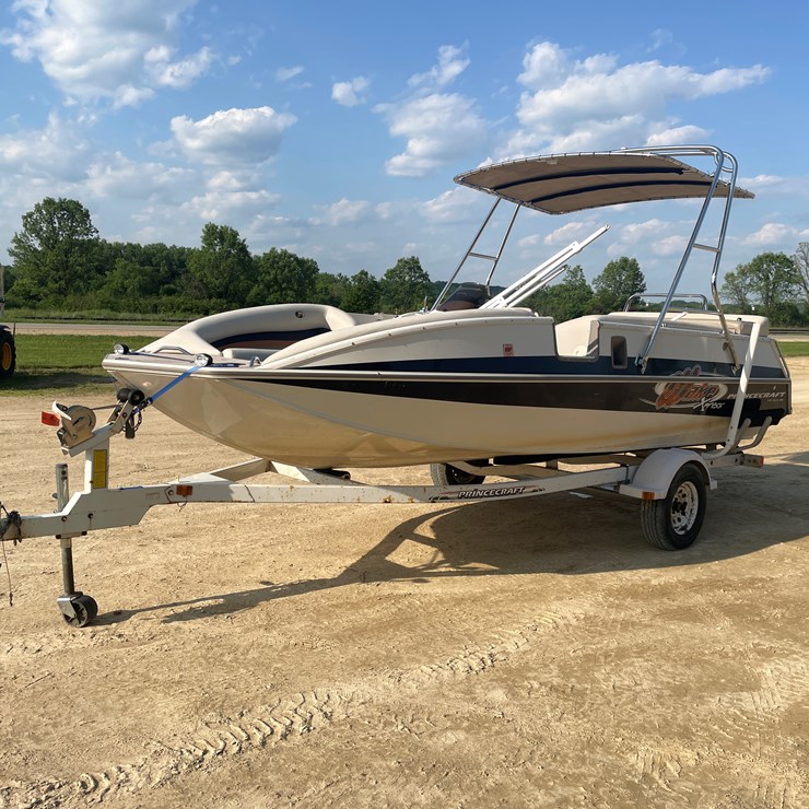 #200 • 2001 Princecraft 21' Wake Xpress 210 Deck Boat (Has WI Title)