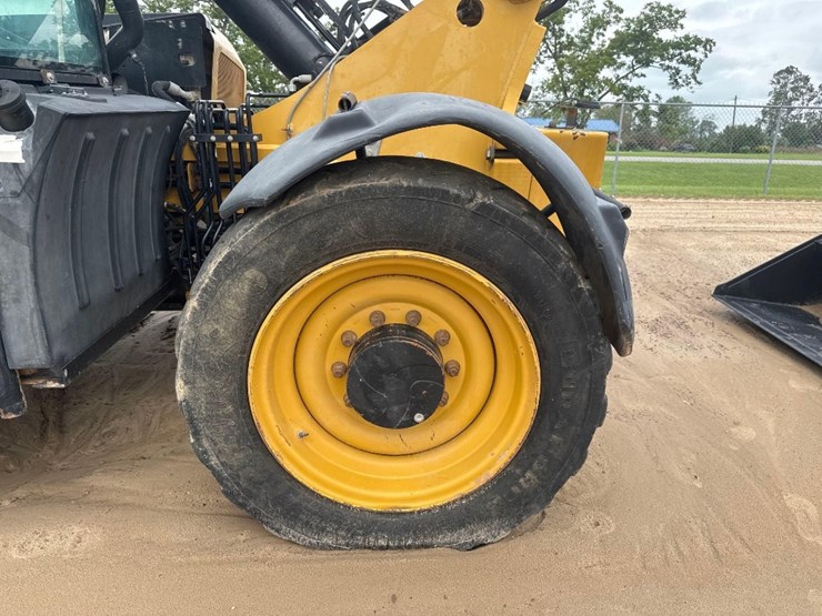 2014-caterpillar-tl943c-image-9