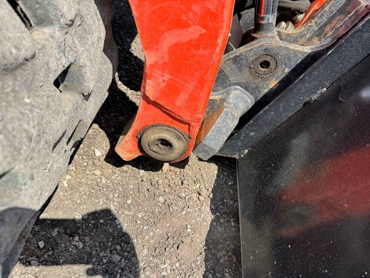 2021-kubota-svl97-2-image-30