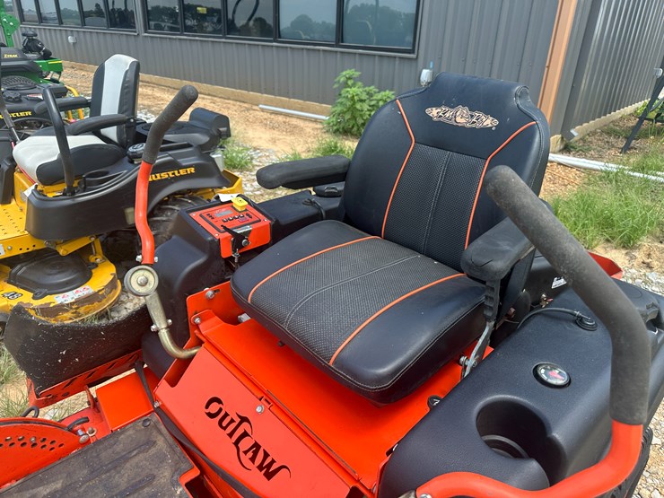 #12-•-bad-boy-out-law-zero-turn-mower-bce6030bs02131042-inv#:-25449-image-31