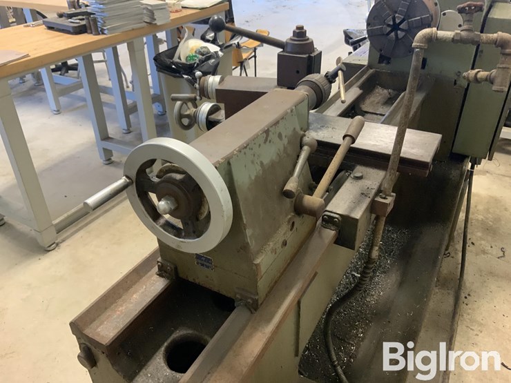 goodway-gw-1640-metal-lathe-image-17