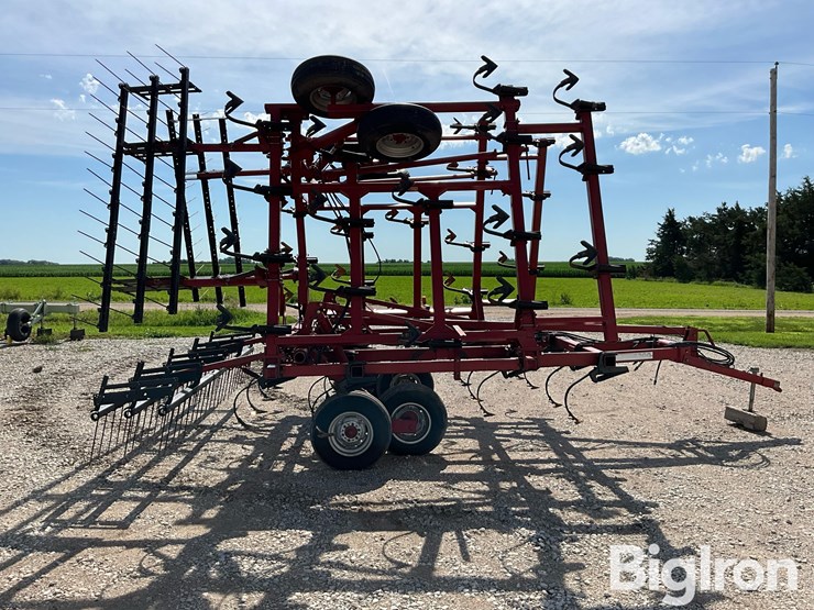 case-ih-4300-image-4