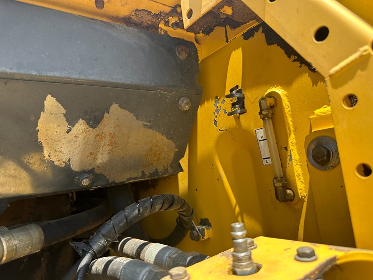 komatsu-pc200-image-58