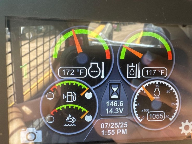 2023-caterpillar-299d3-image-31