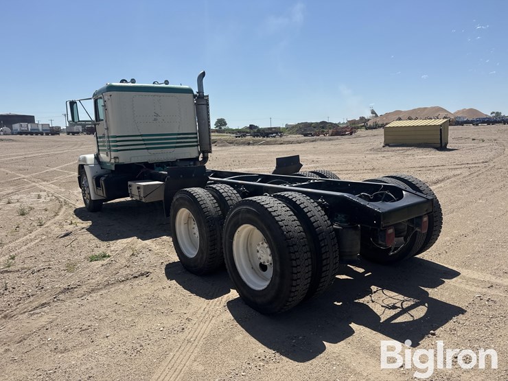 1992-freightliner-fld120-image-7