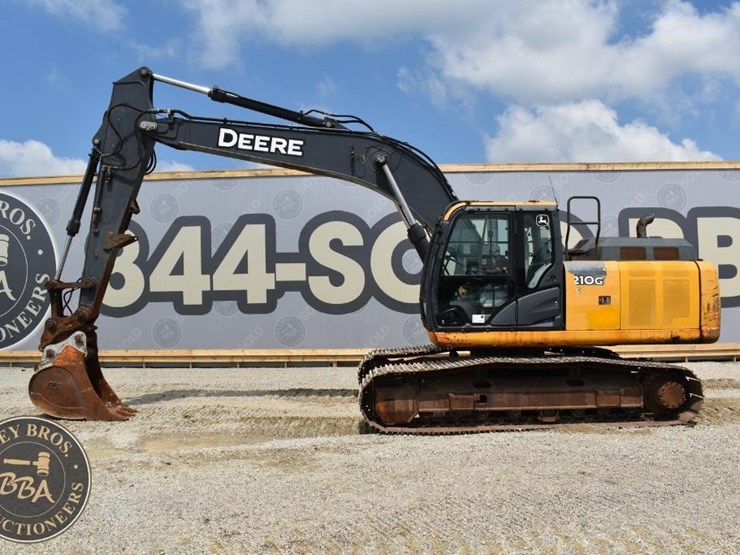 2018-deere-210g-lc-image-8