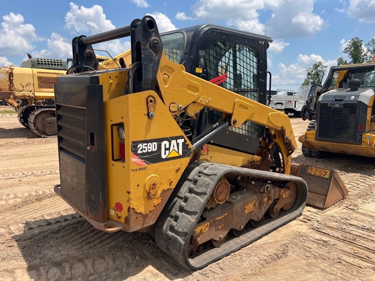2016-caterpillar-259d-image-4