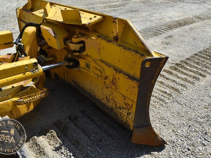 2014-komatsu-d51exi-22-image-27