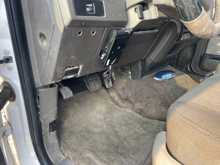 2010-ford-f150-xl-image-39