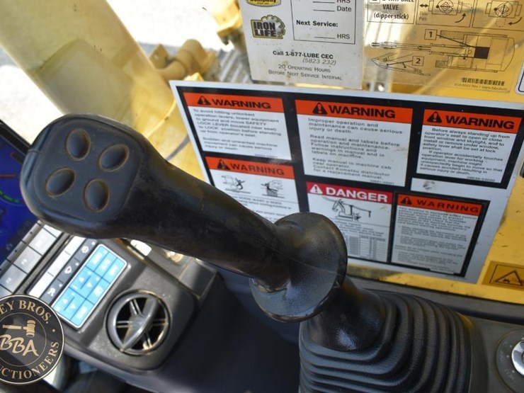 2014-komatsu-pc360-lc-10-image-92