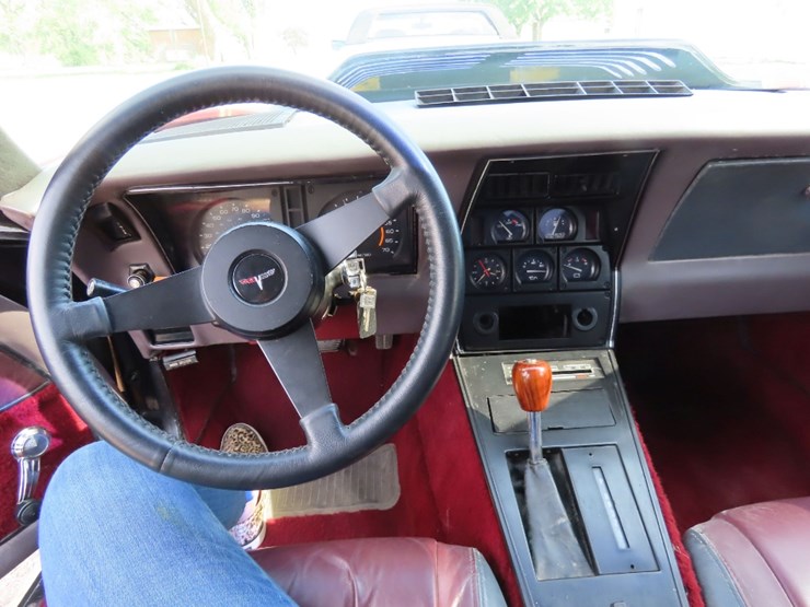 1979-chevrolet-corvette-image-18