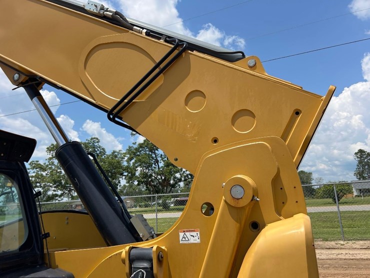 2019-caterpillar-tl1255d-image-21