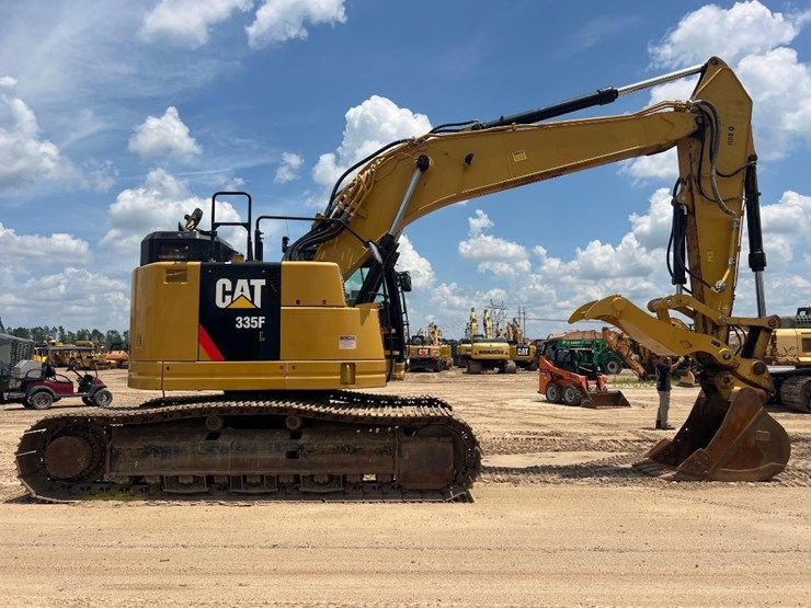 2016-caterpillar-335fl-image-5