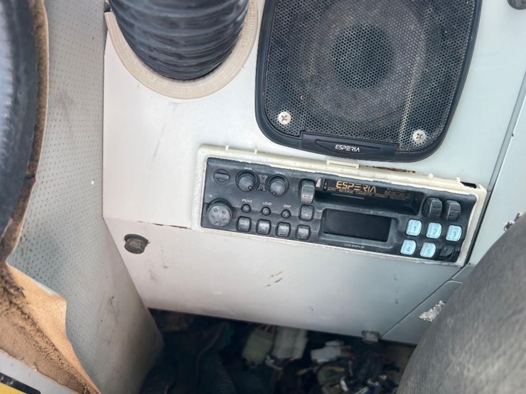 2004-takeuchi-tb175-image-33