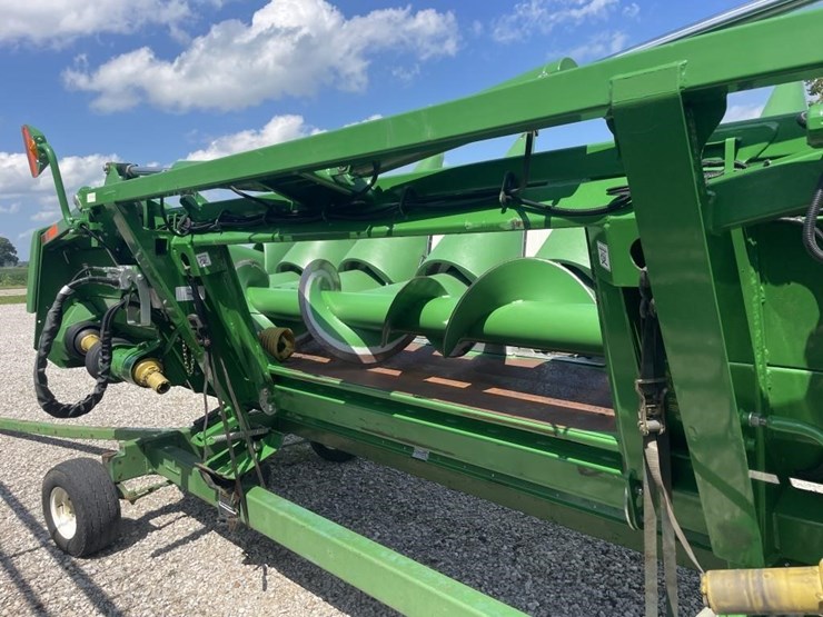 2017-john-deere-608fc-image-21