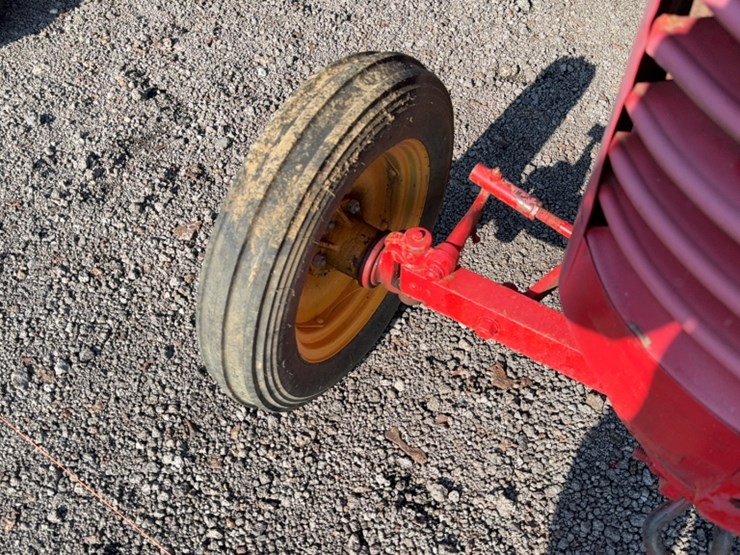 massey-ferguson-102-image-4
