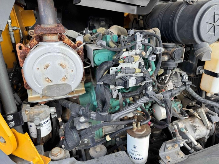 2017-volvo-ecr88d-image-18