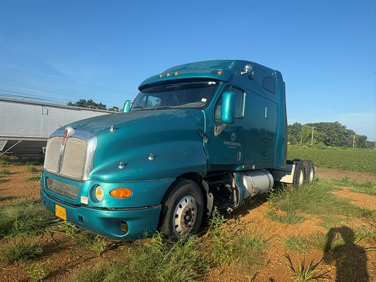 2007-kenworth-t2000-image-1