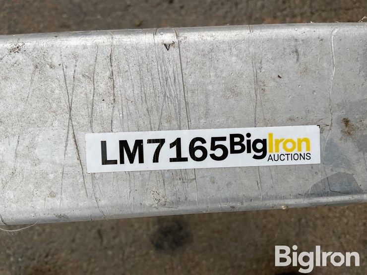 2013-john-deere-4830-image-17