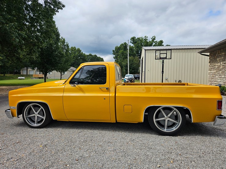 1984-chevrolet-c10-image-10