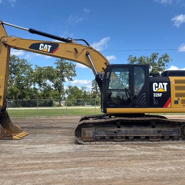 2019 CATERPILLAR 326FL