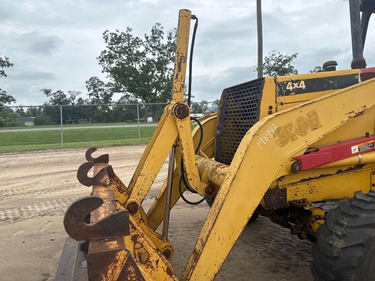 1998-deere-310e-image-23