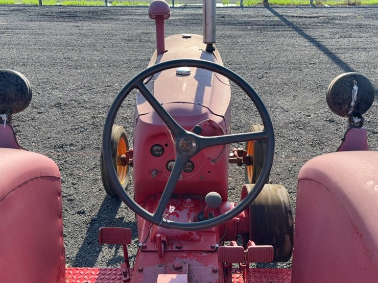massey-ferguson-102-image-12