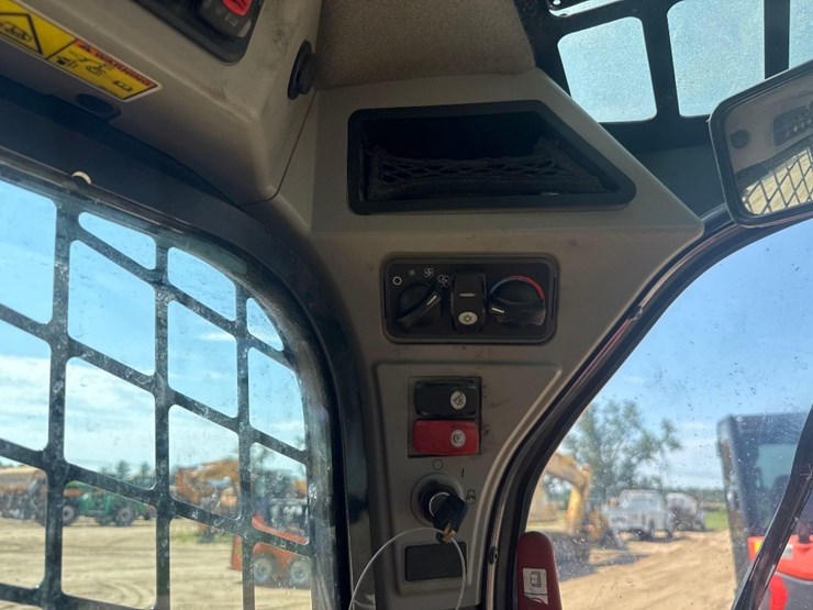 2019-caterpillar-272d2-image-22