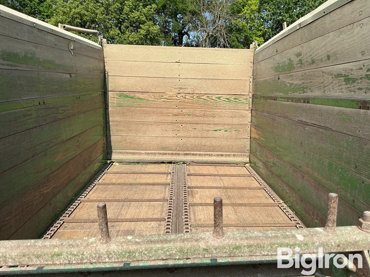 john-deere-harvest-wagon-image-18