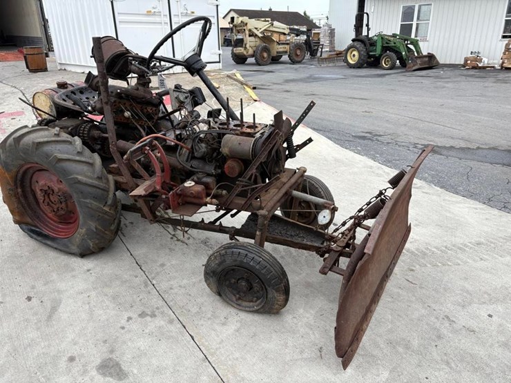 morris-minor-tractor-image-5