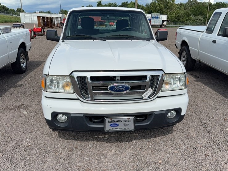 2011-ford-ranger-image-2