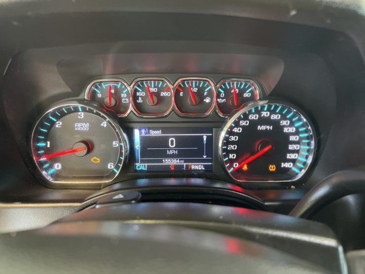 2018-chevrolet-tahoe-image-15