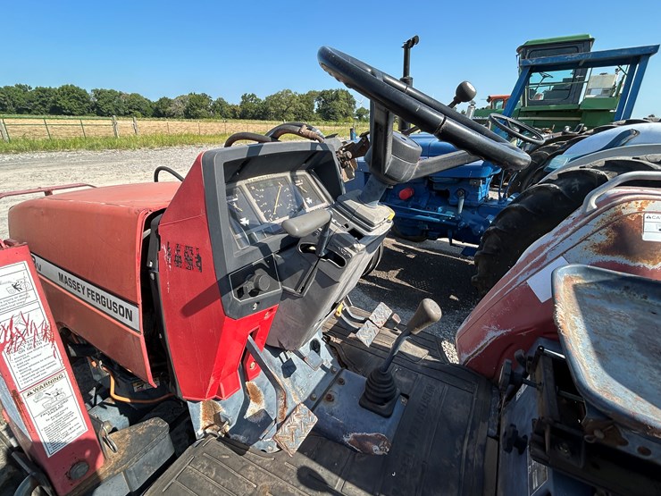 massey-ferguson-1433-image-17
