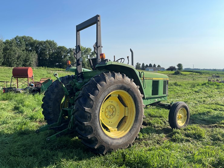 john-deere-6405-image-3