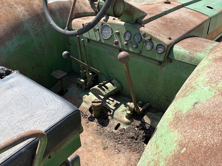 john-deere-820-image-6