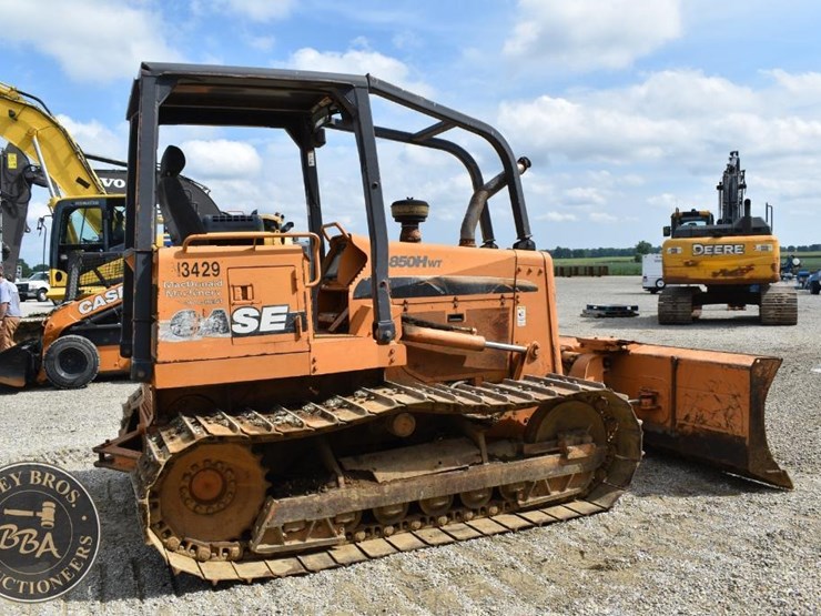 2002-case-850h-wt-image-16