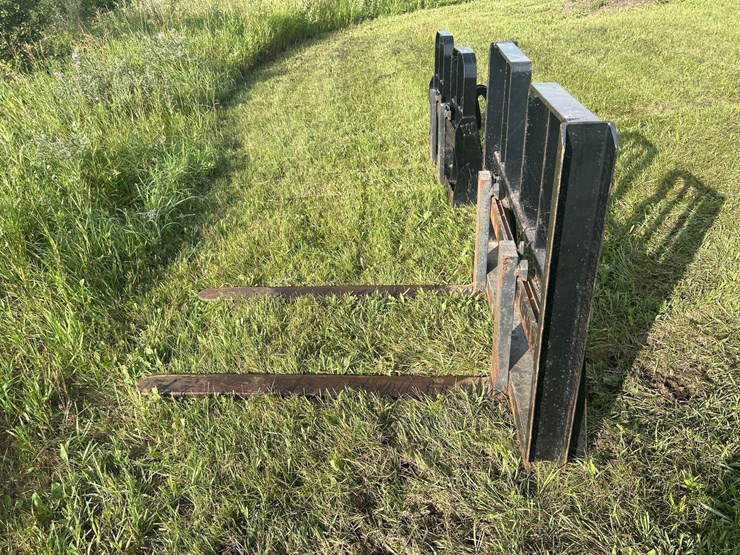 pallet-forks-image-2