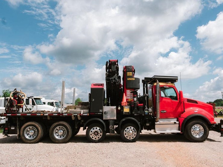 2018-kenworth-t880-image-11