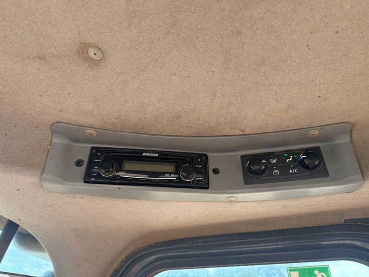 doosan-dl250-image-25