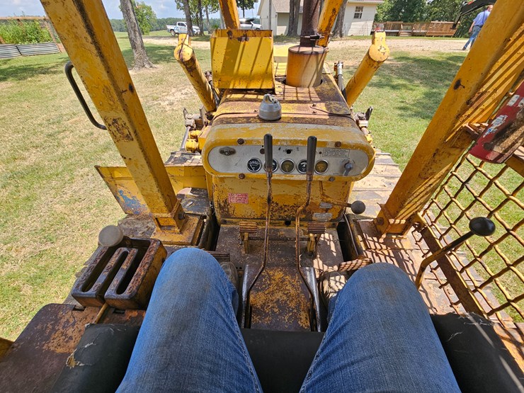 caterpillar-d4d-image-49