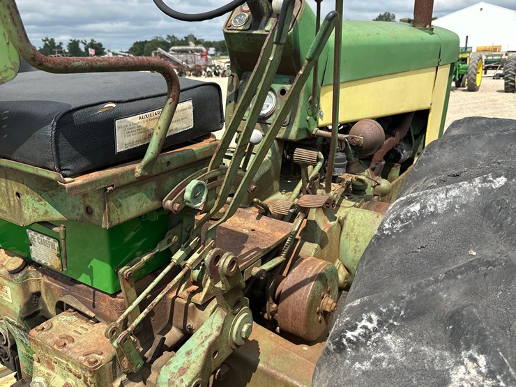 john-deere-630-image-10