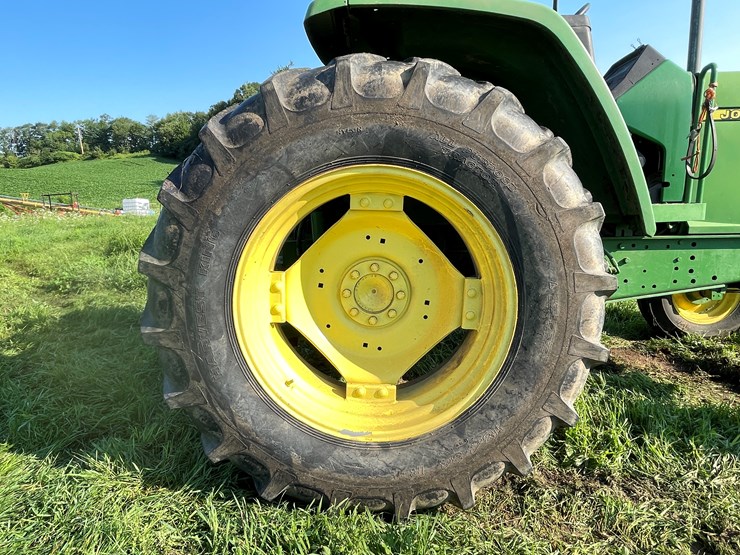 john-deere-6405-image-36