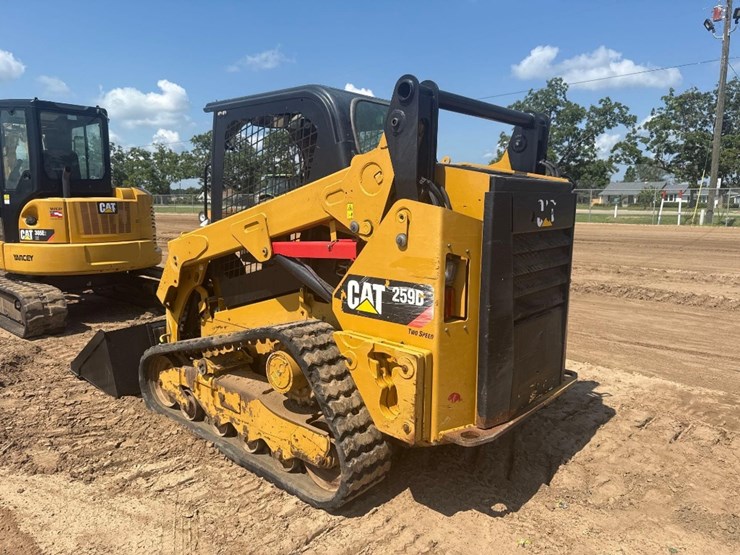 2018-caterpillar-259d-image-3
