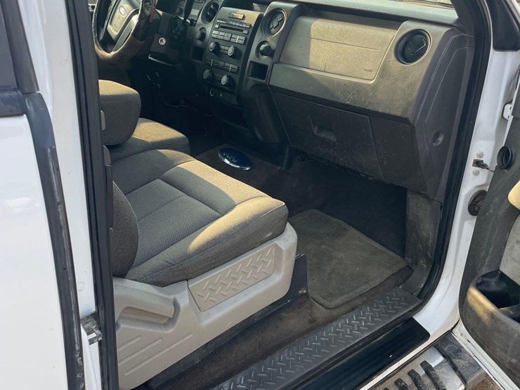 2010-ford-f150-xl-image-21