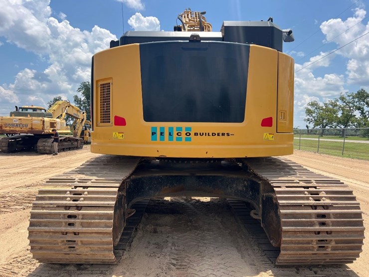 2016-caterpillar-335fl-image-3
