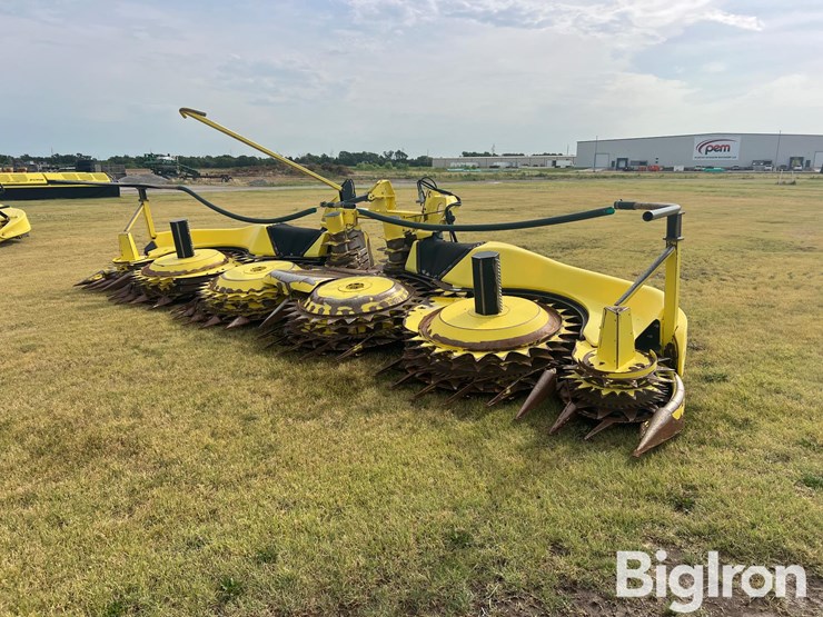 2016-john-deere-770-image-1