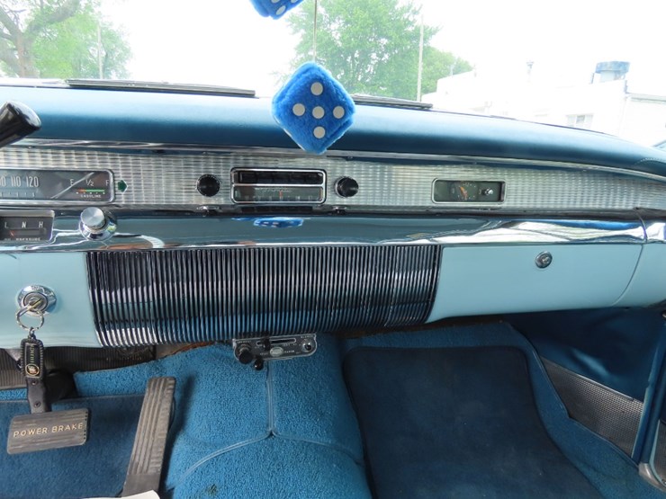 1956-buick-roadmaster-image-29