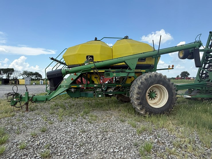 john-deere-1900-image-3